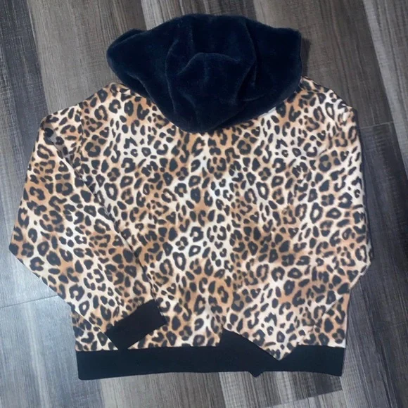 Victoria’s Secret cheetah print hoodie - Picture 6 of 9